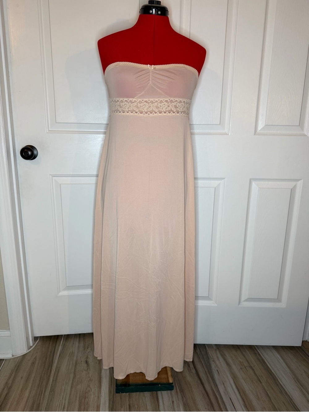 Vtg Vassarette Underneath It All Nude Maxi Halter Top Slip Lace Women Sz 36 USA